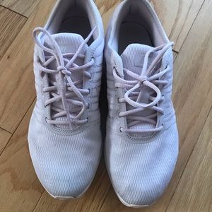 Nike dualtone racer. Girls